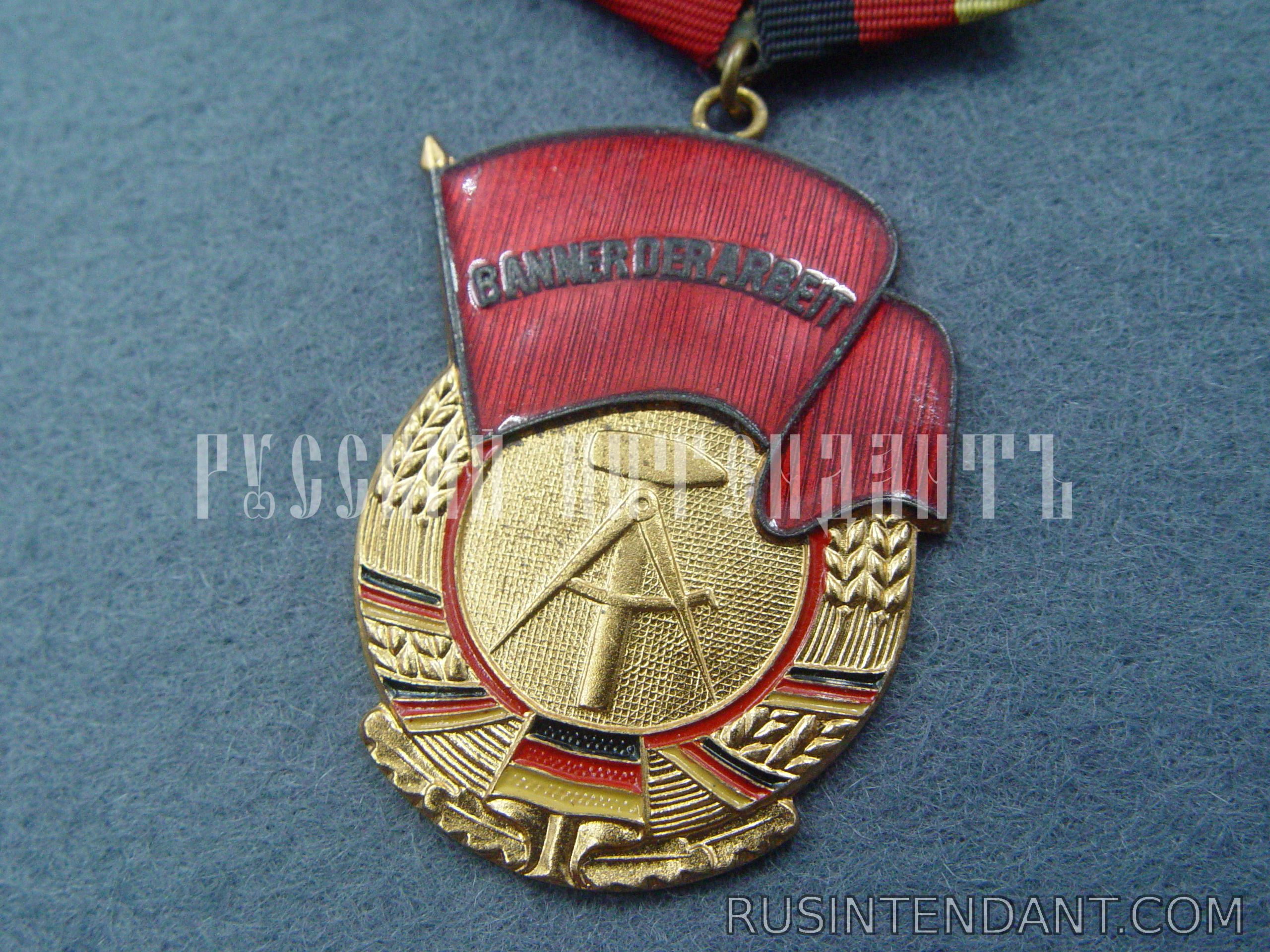 Фото 2: Орден Знамя труда ГДР 