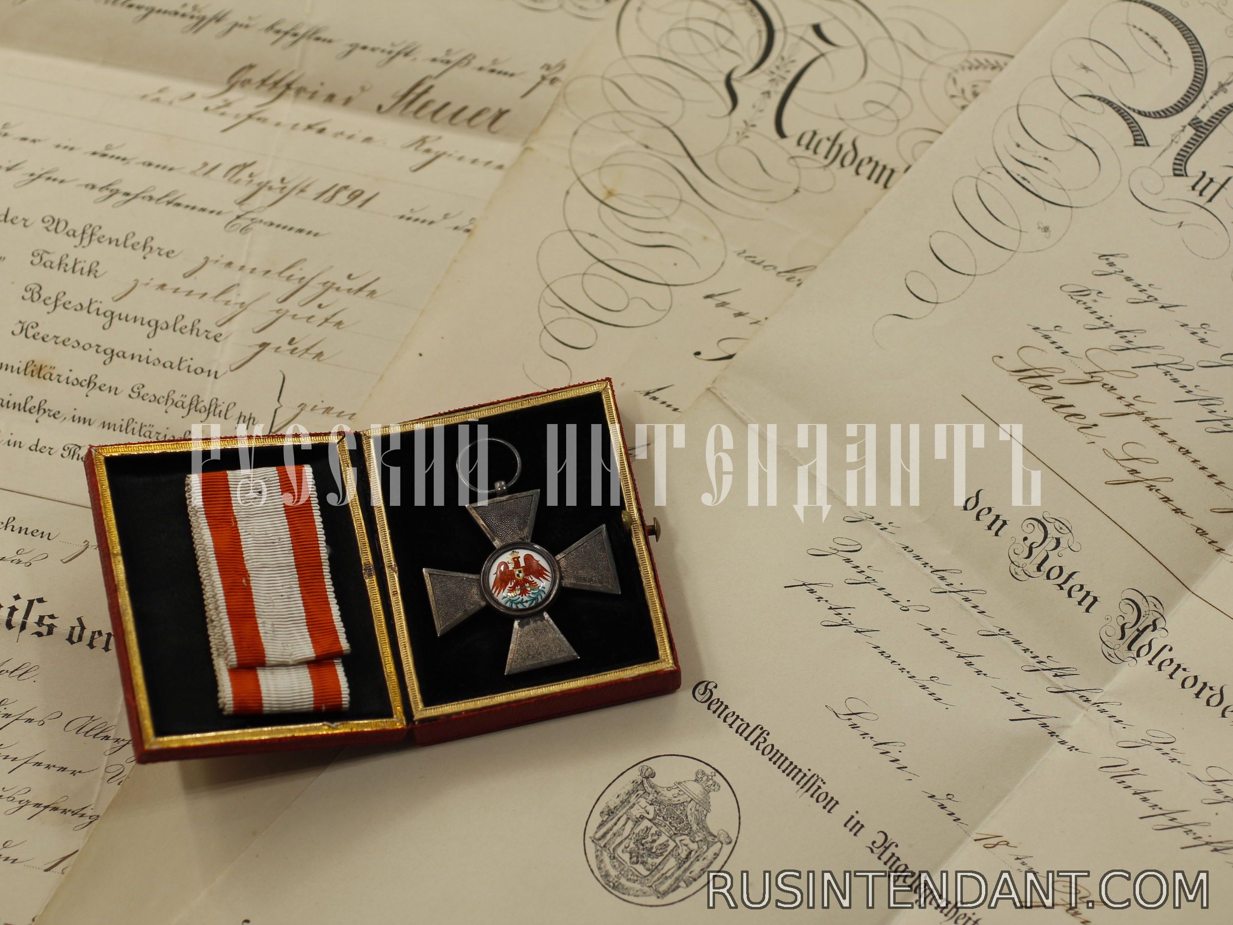 Фото 1: Орден Красного орла с наградным листом 
