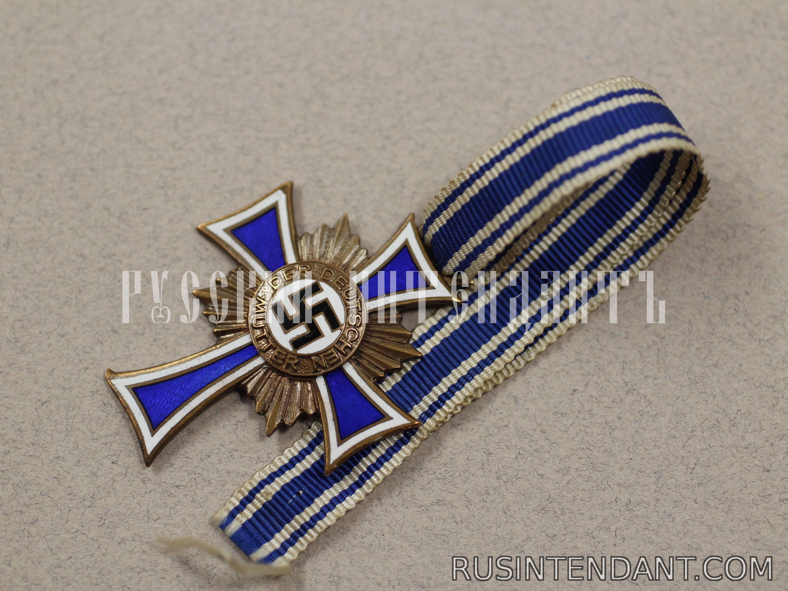 Фото 3: Почетный крест Немецкой матери "Бронзовый" 