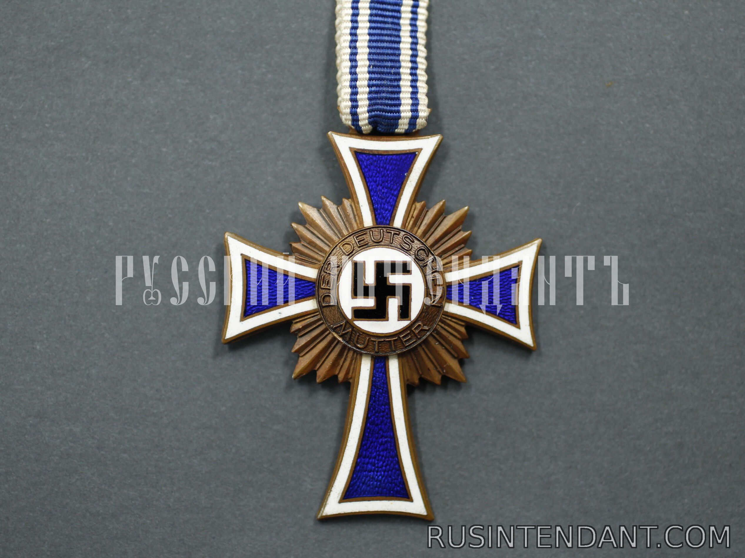 Фото 1: Почетный крест Немецкой матери «Бронзовый» 