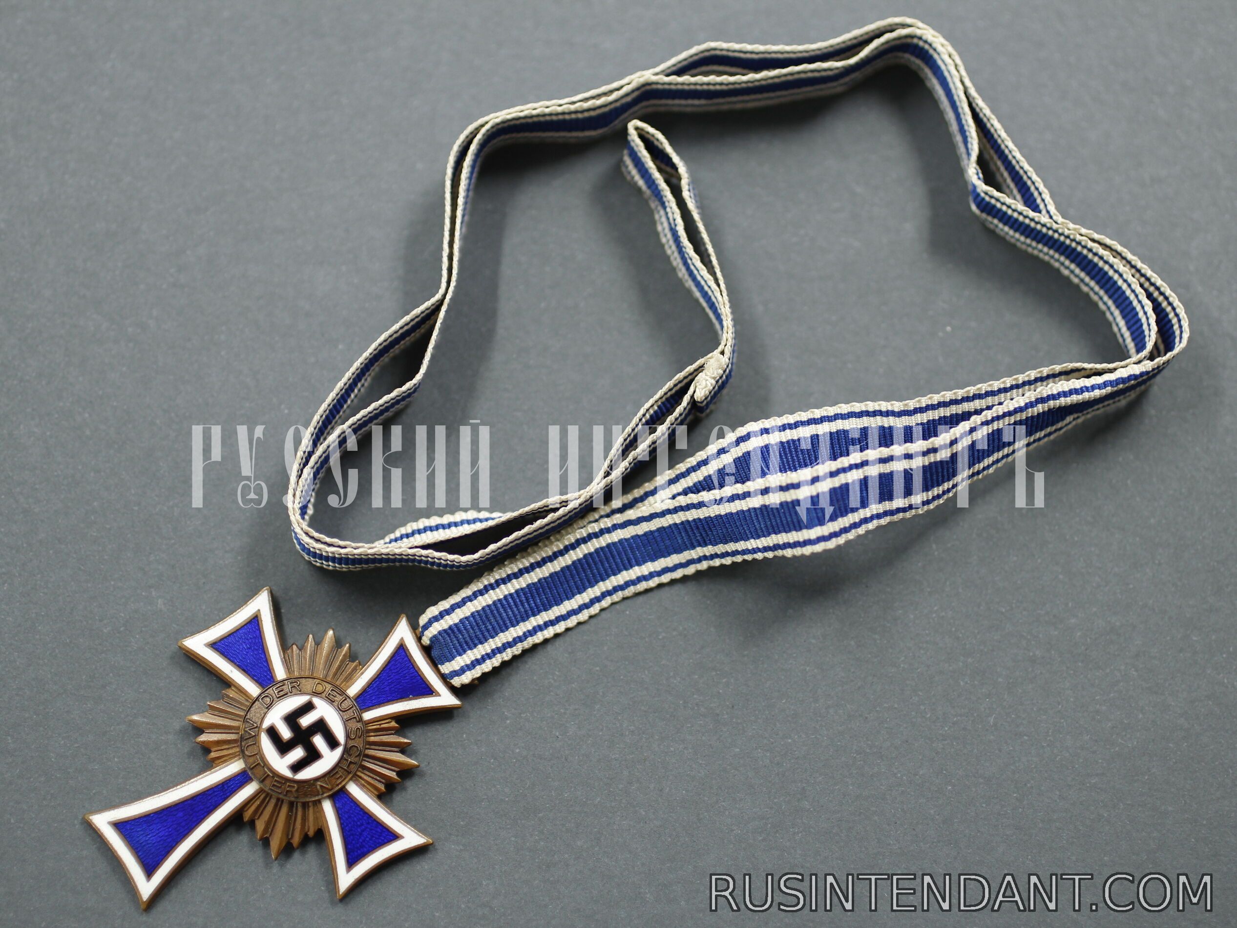 Фото 3: Почетный крест Немецкой матери «Бронзовый» 