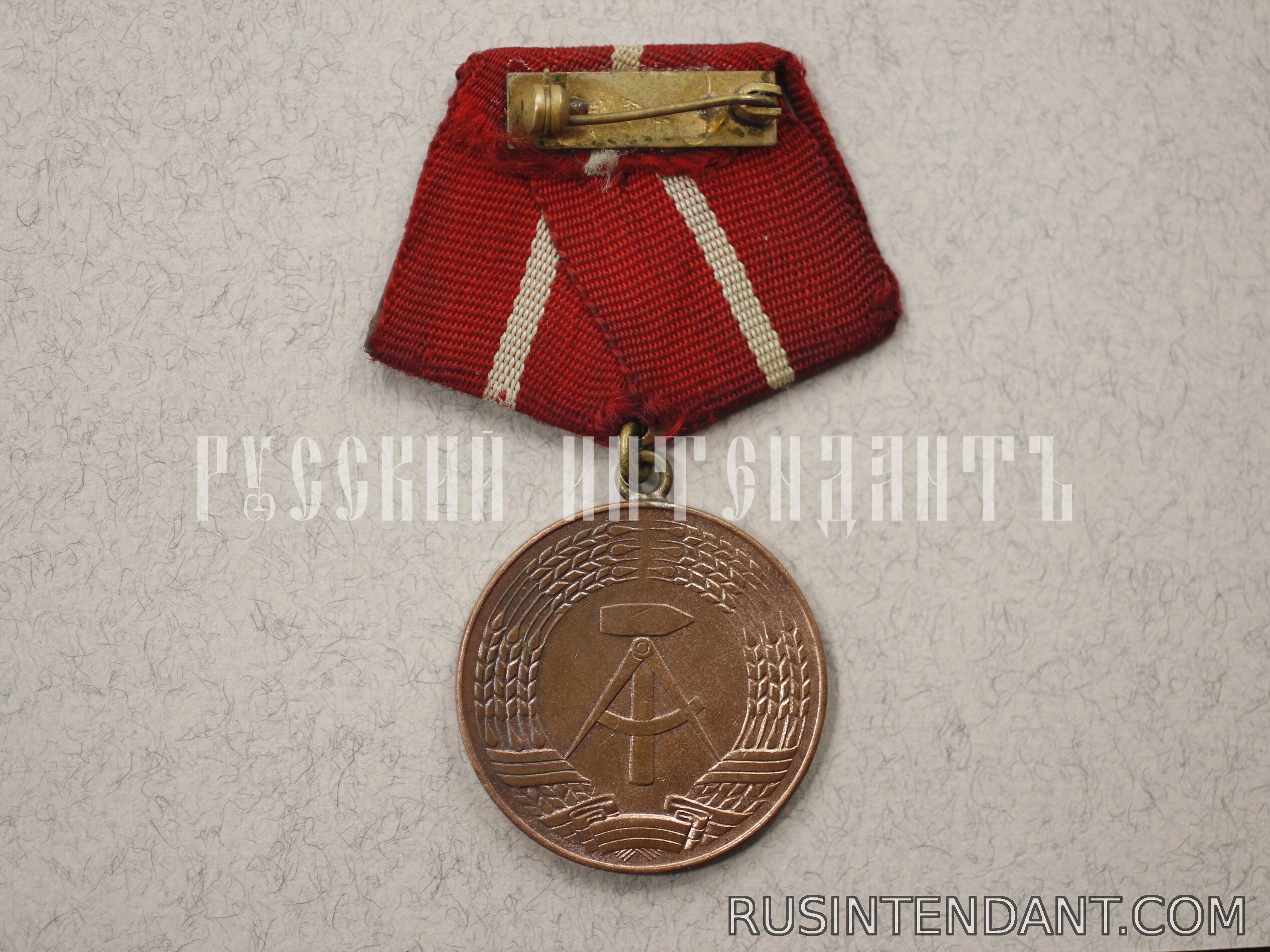 Фото 2: Медаль «Боевых групп рабочего класса 3 степень» 