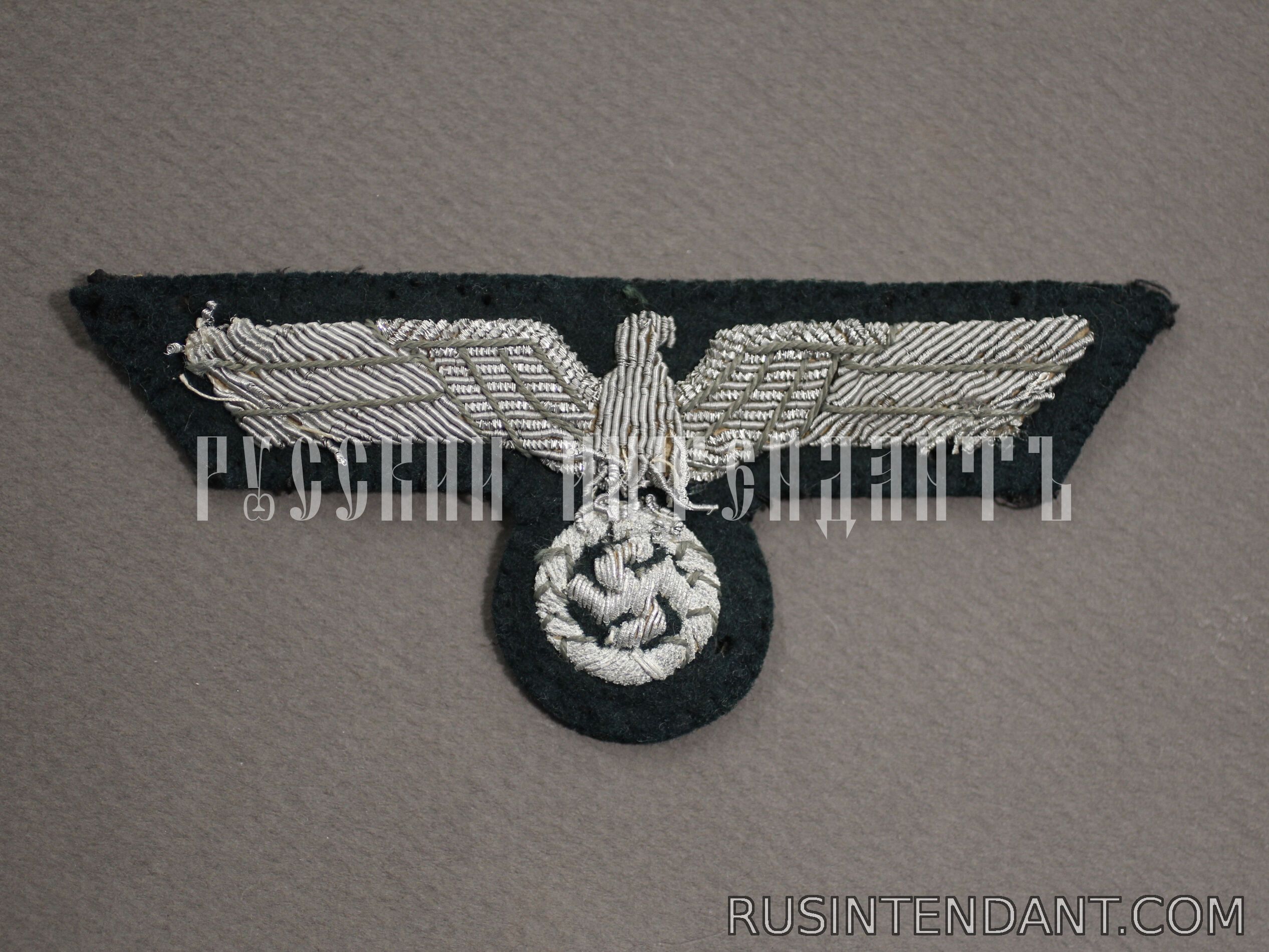 Фото 1: Нагрудная эмблема офицера Вермахта 