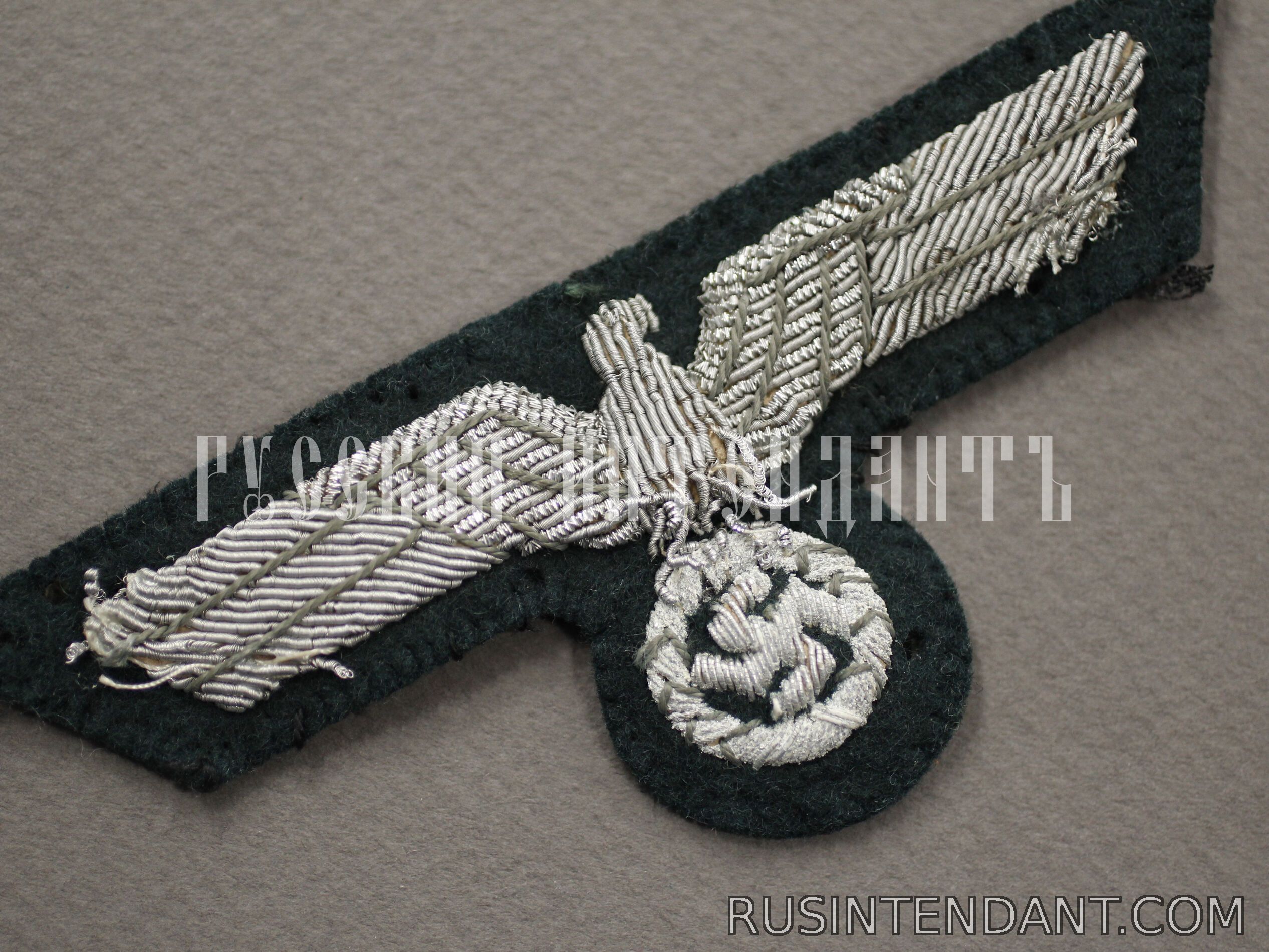 Фото 2: Нагрудная эмблема офицера Вермахта 