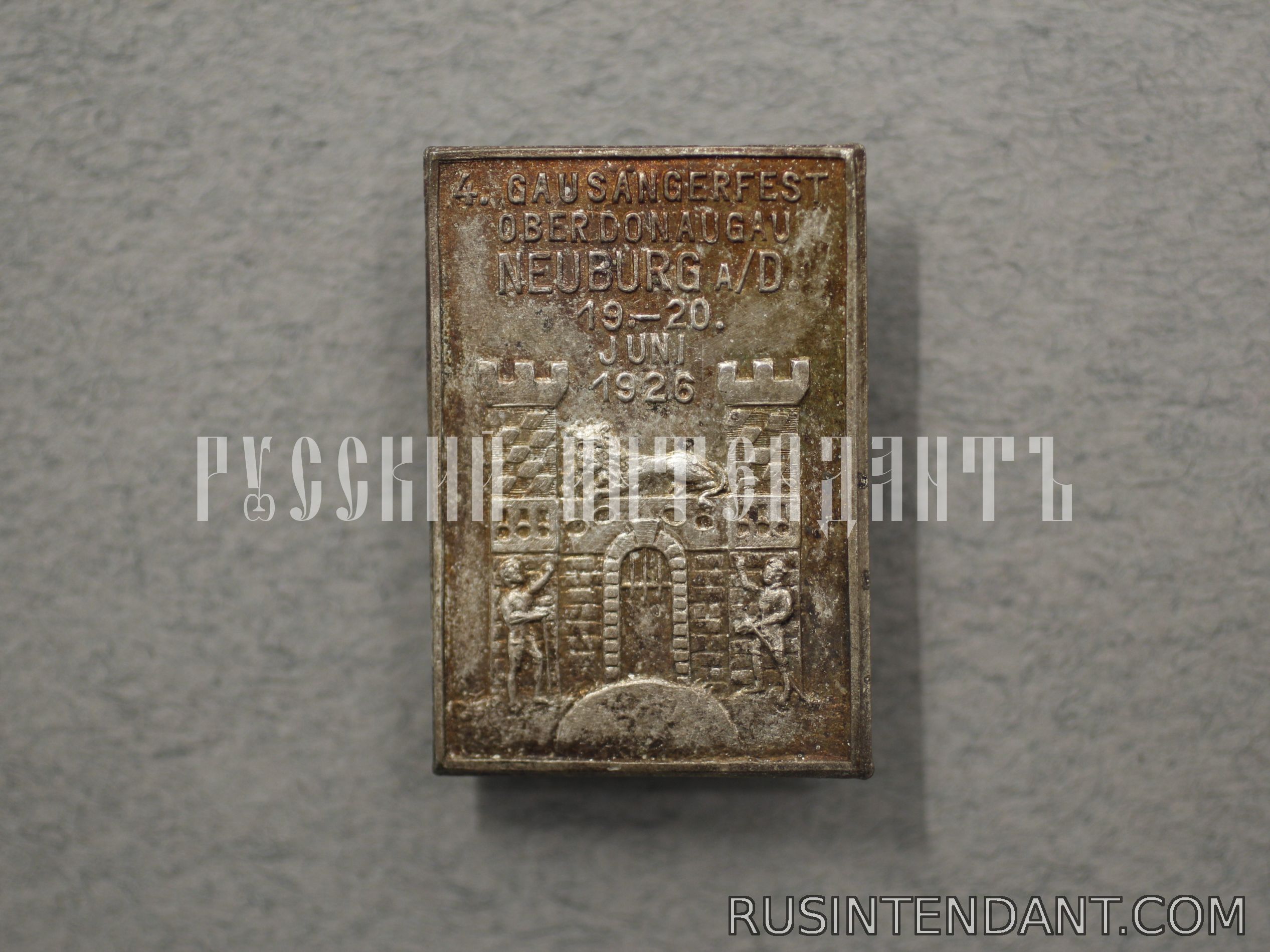 Фото 1: Знак Фестиваля замка Нойбург 