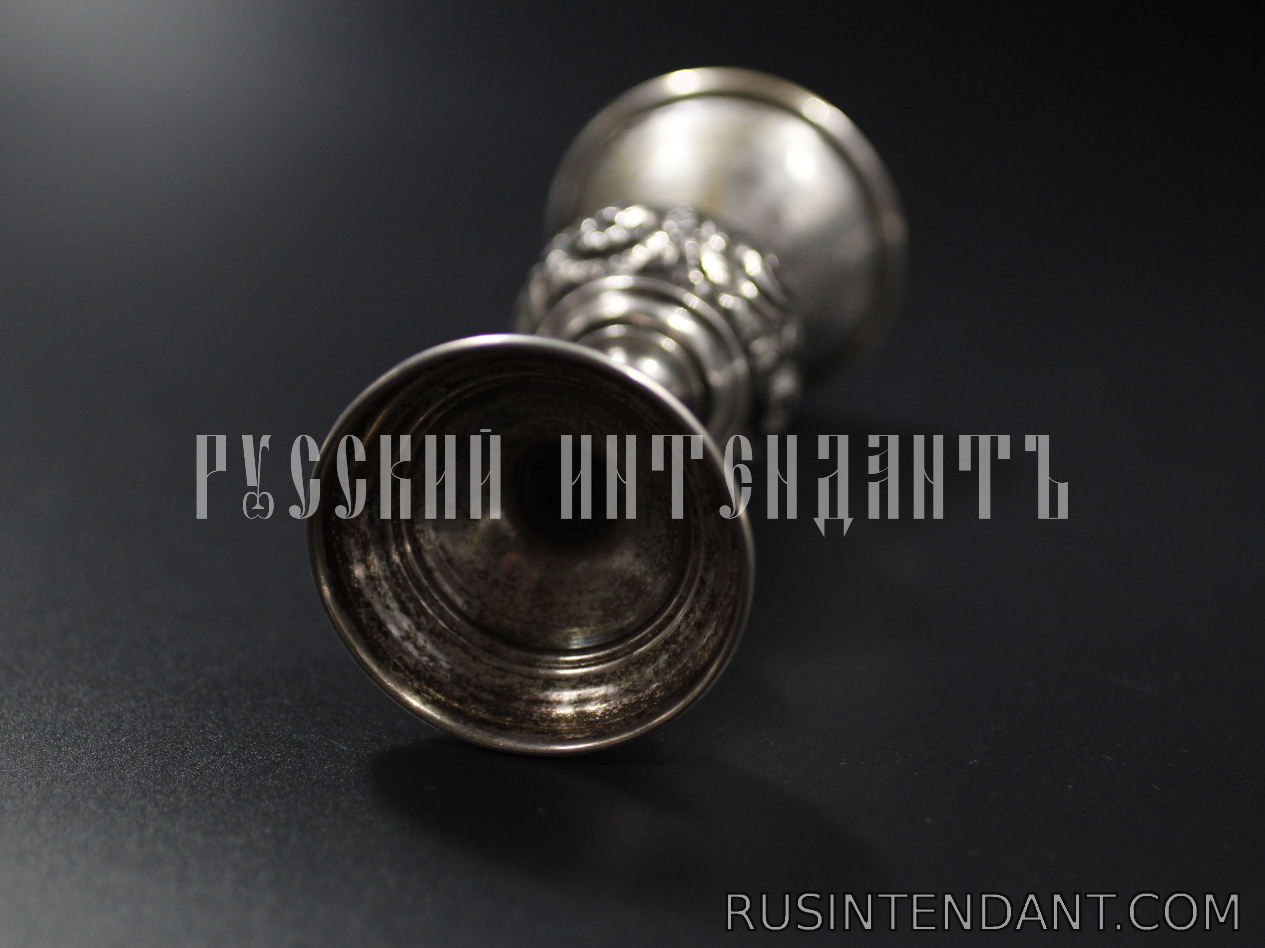 Фото 5: Серебряный кубок 