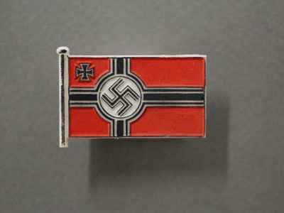 Знак «Единый военный флаг Третьего Рейха»