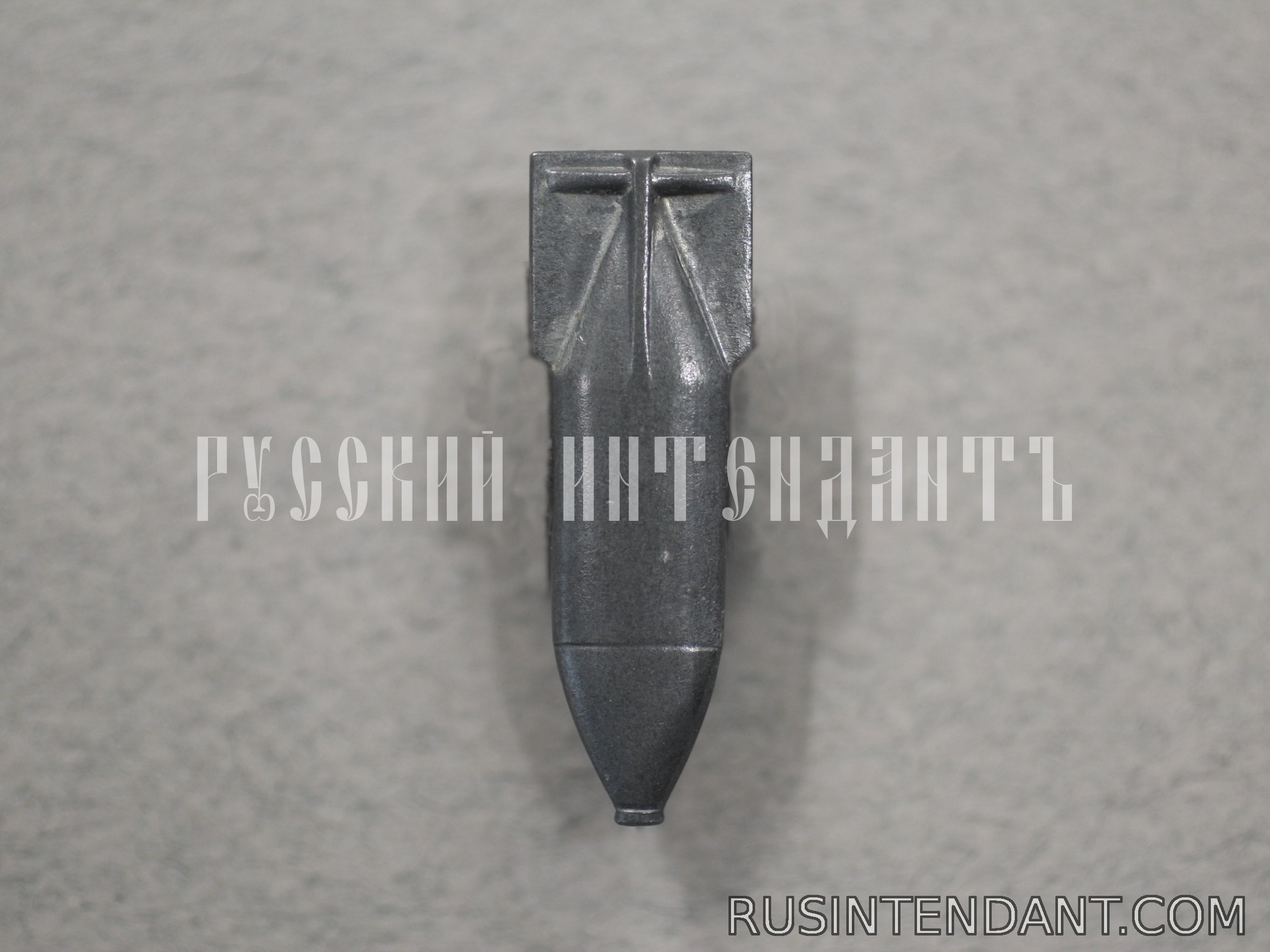 Фото 1: Знак «Авиабомба» 