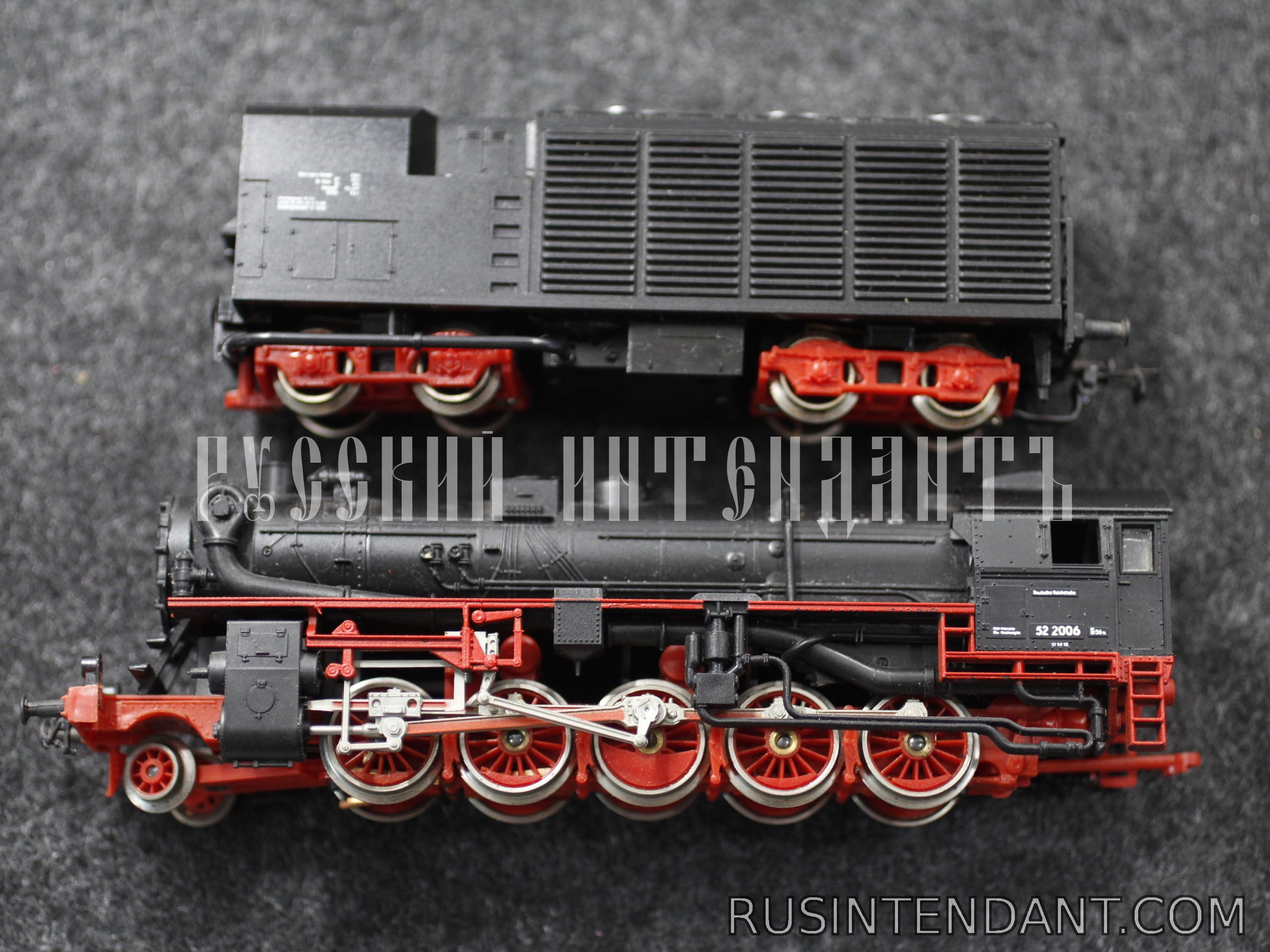 Фото 3: Товарный поезд локомотив BR52 19-20 PIKO 