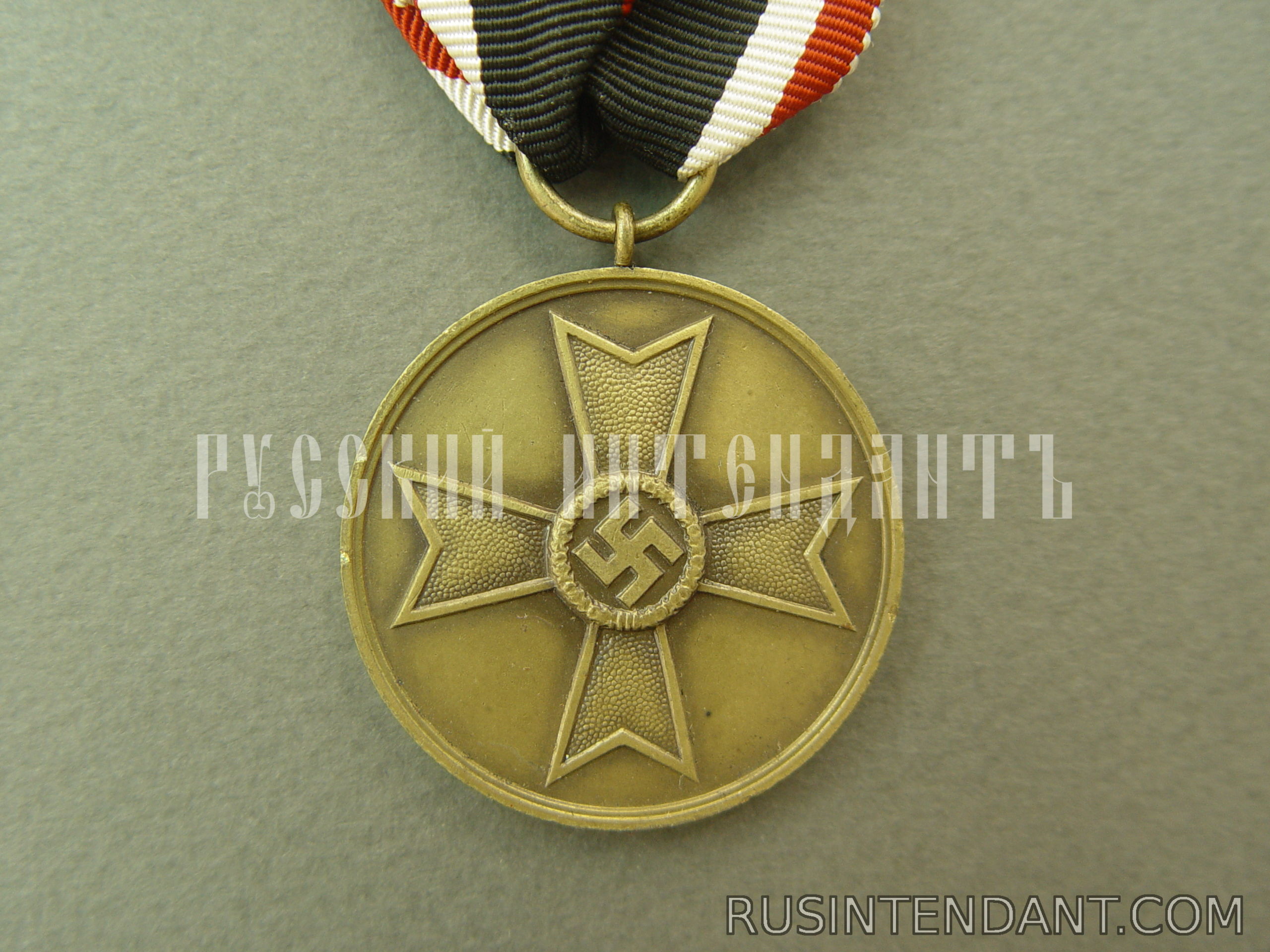Фото 1: Медаль Креста военных заслуг 
