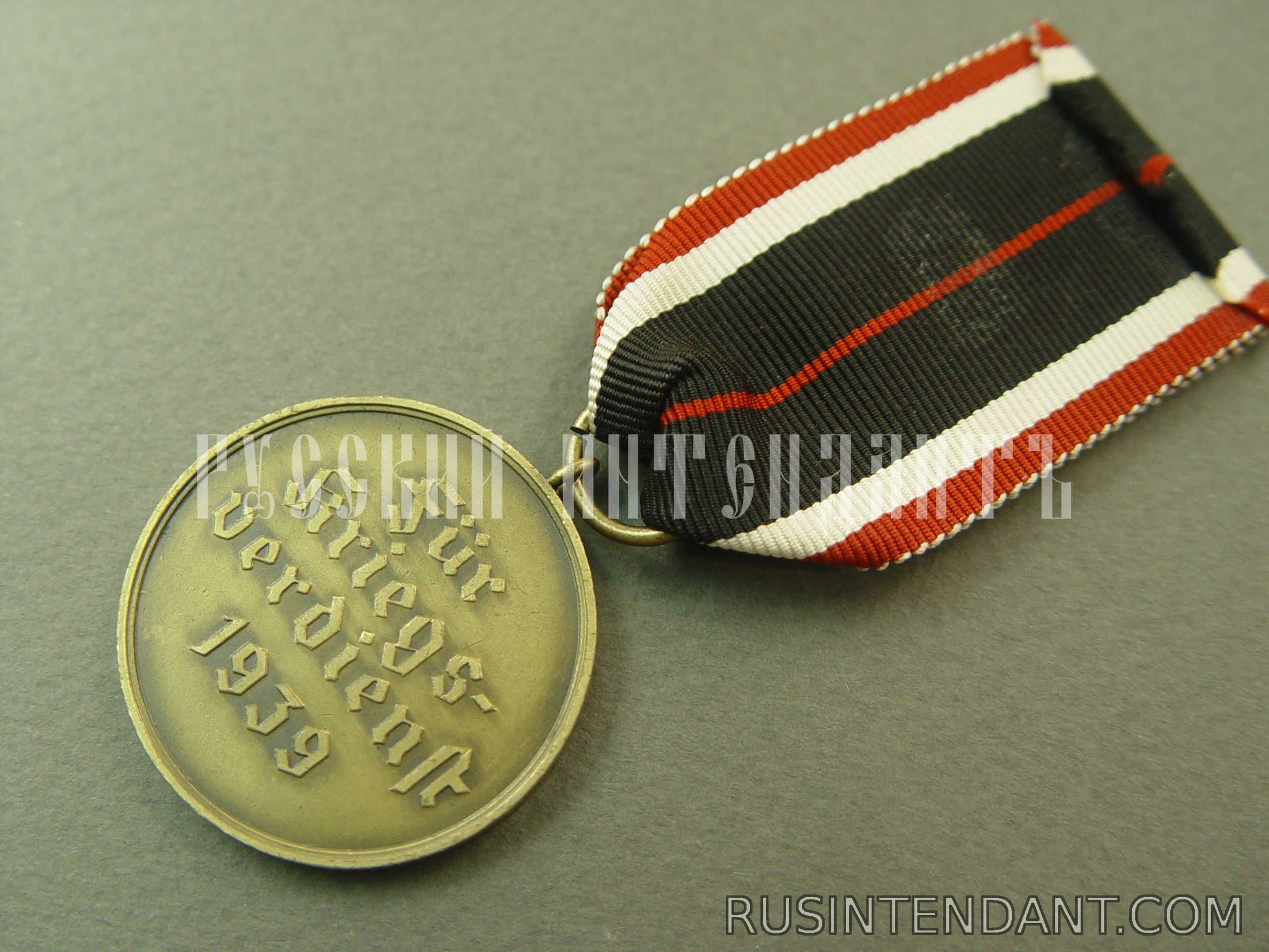 Фото 4: Медаль Креста военных заслуг 