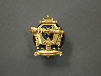Знак геодезиста СССР