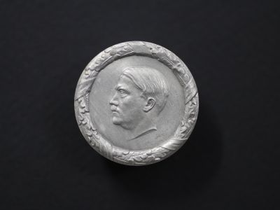 Знак «Адольф Гитлер»