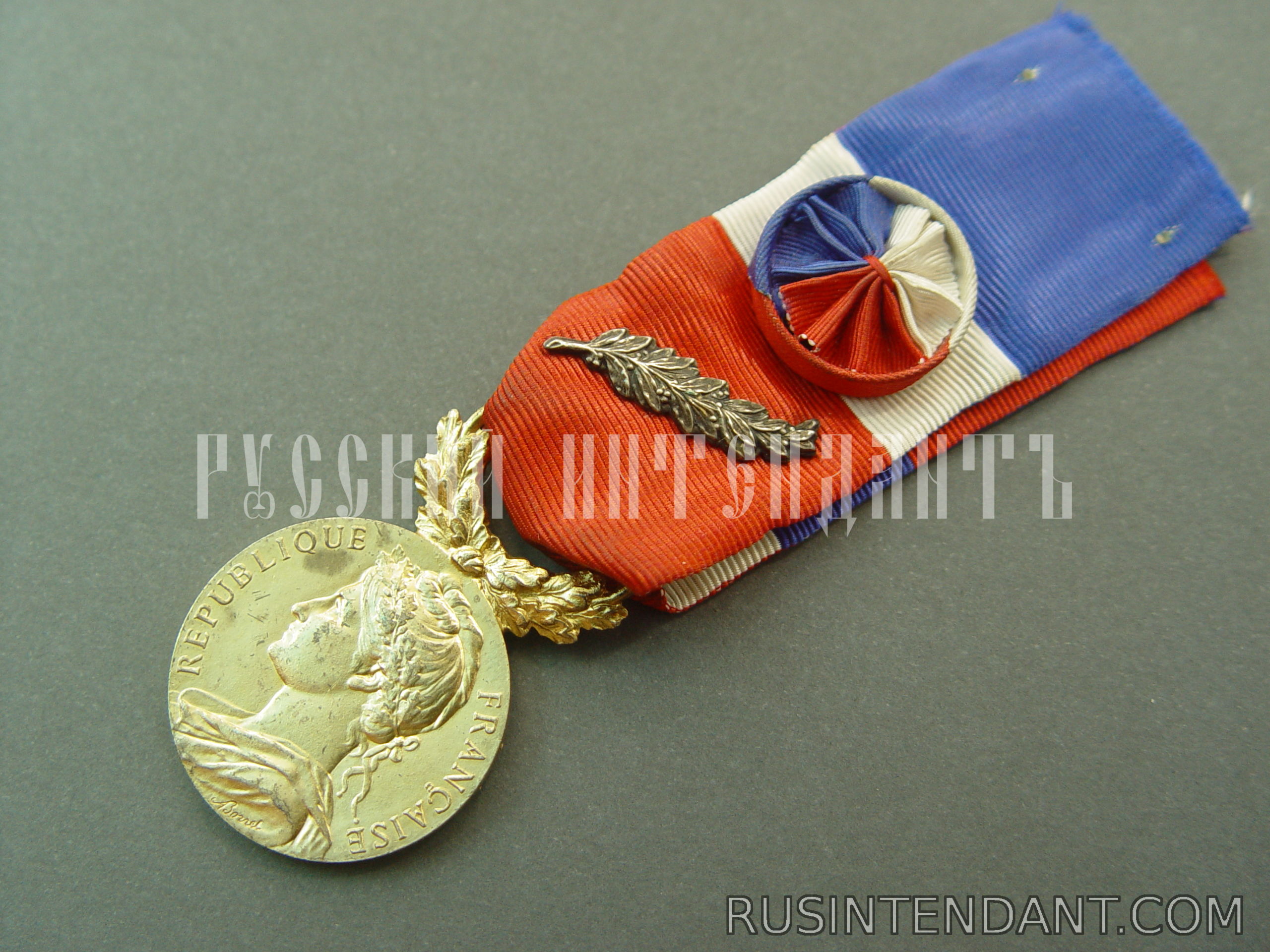 Фото 3: Почетная медаль Труда 
