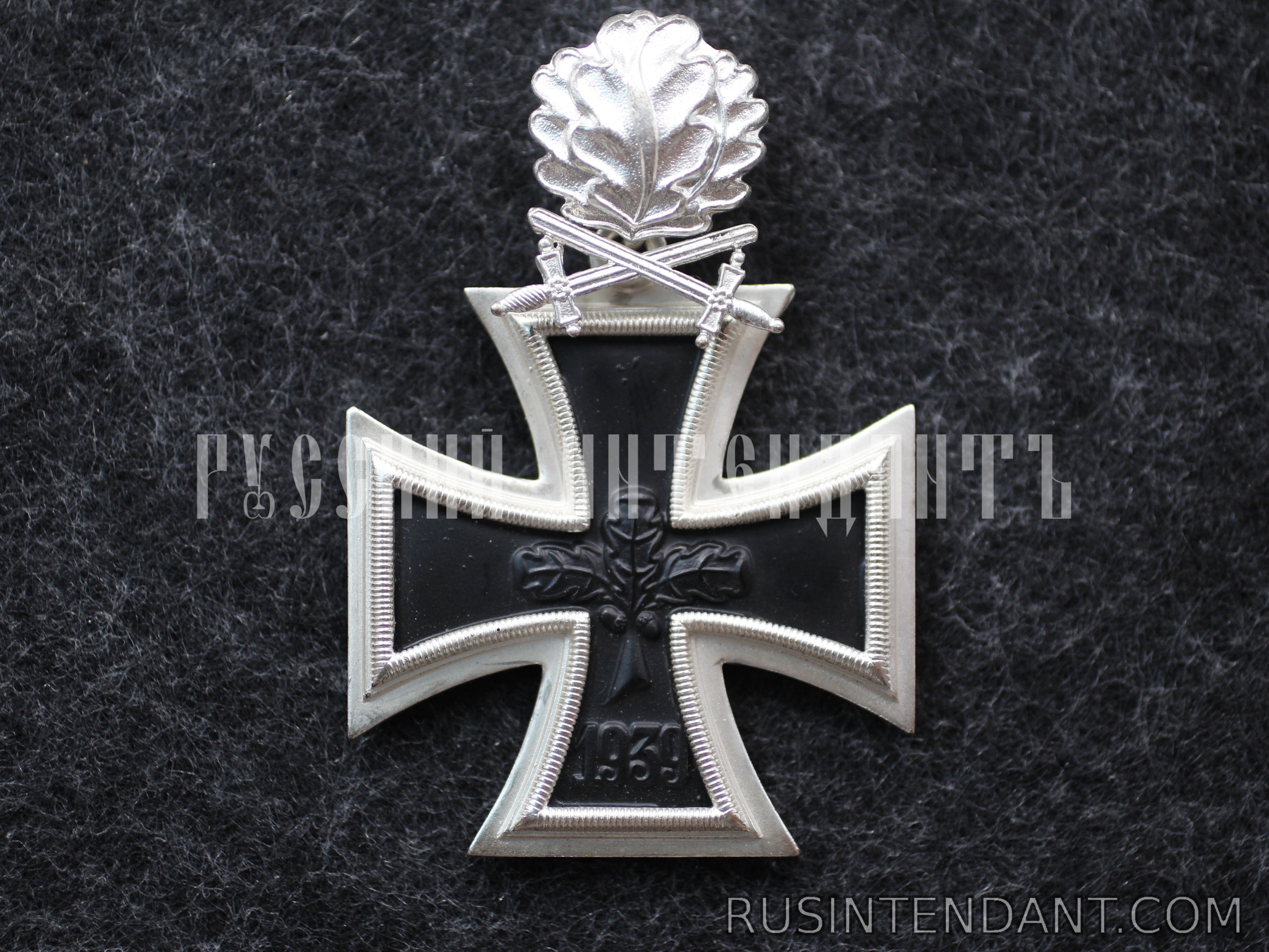 Фото 4: Рыцарский крест железного креста с дубовыми листьями и мечами 